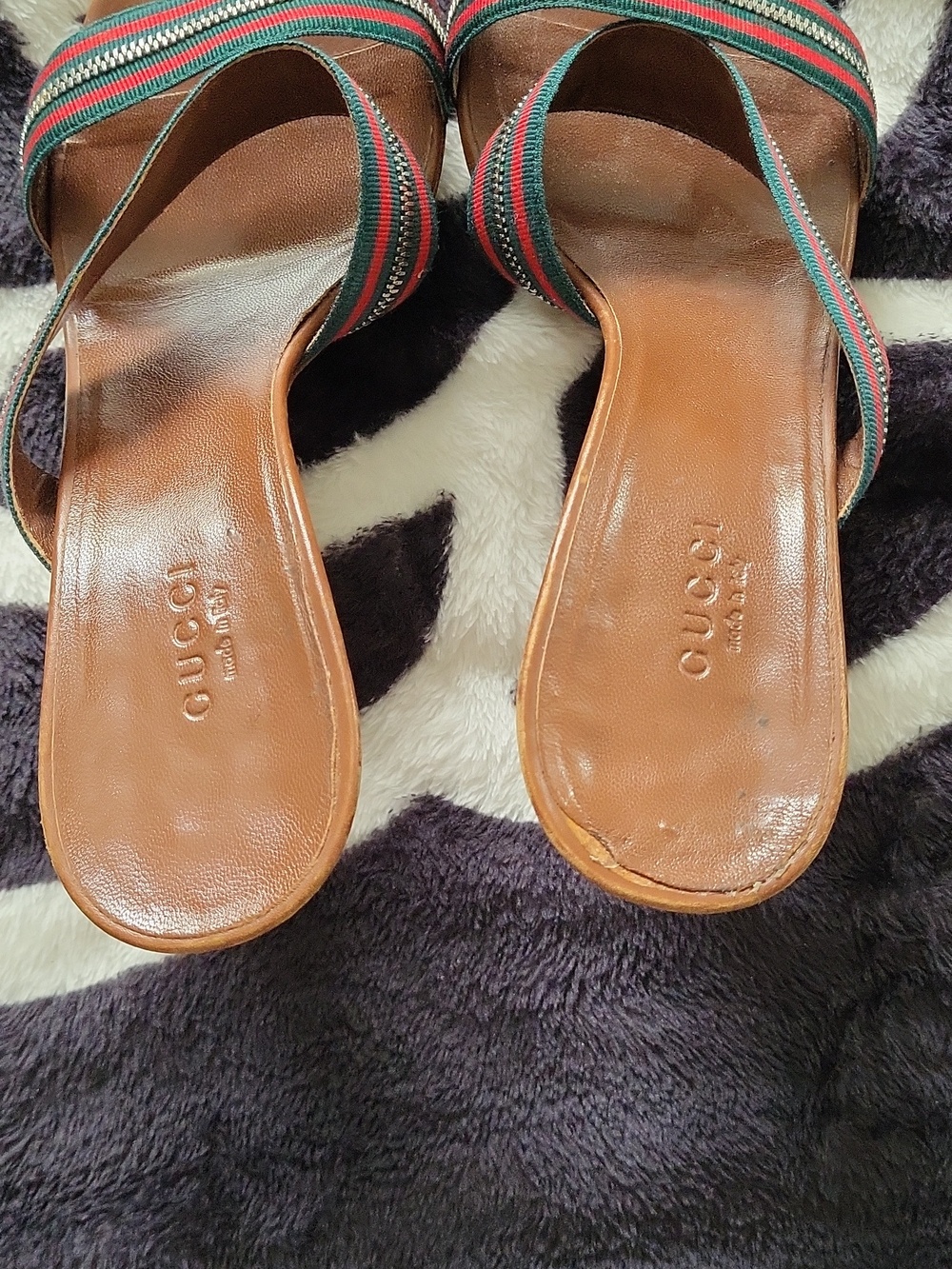 100 % Authentic Gucci Brown Leather Slides Green & Red Stripe 39 COMPARE PRICES - Picture 12 of 14